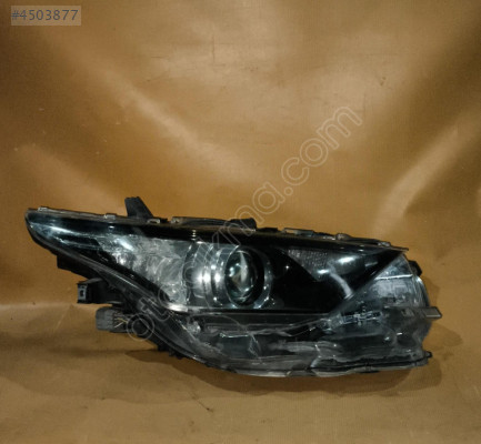 toyota auris mercekli sağ far