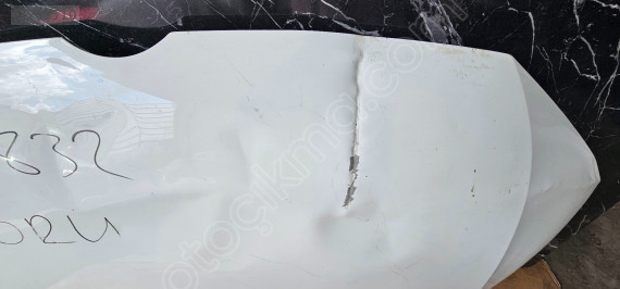 Volkswagen polo ön kaput