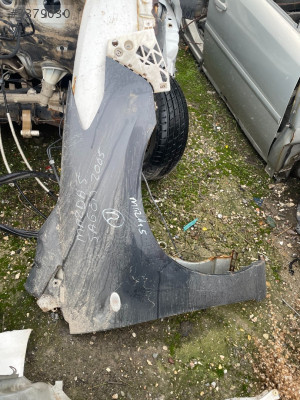 MAZDA 5 SAĞ ÖN ÇAMURLUK
