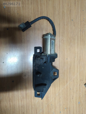 ÇIKMA BMW 7 SERİSİ E65 E66 BAGAJ KİLİDİ