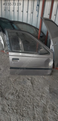 PEUGEOT 405 Sağ Ön Kapı Güçmanları - Oto Çıkma Parçalar