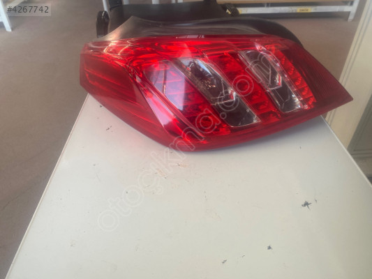 Peguat sağ arka stop çıkma orijinal