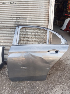 Mercedes e serisi w213 sol arka kapı