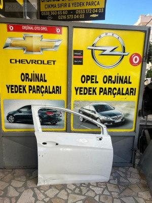 Opel astra k beyaz sağ ön kapı