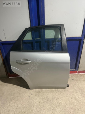FORD FOCUS 2.5 SEDAN ÇIKMA  SAĞ ARKA KAPI ORJİNAL