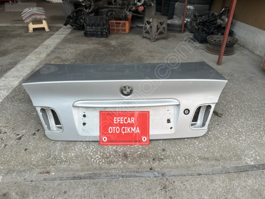 Bmw 3 serisi E46 arka bagaj kapağı çıkma orjinal hatasız