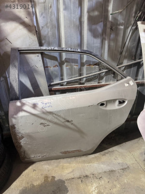 TOYOTA COROLLA SOL ARKA KAPI