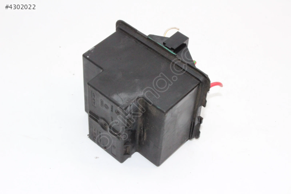 7N0937311 SİGORTA KUTUSU CADDY GOLF JETTA PASSAT A3 SHARAN Q3