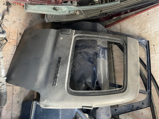 Peugeot partner sağ bagaj kapağı orijinal