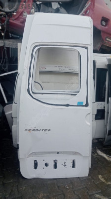 Mercedes sprintir sol arka bagaj kapağı çıkma