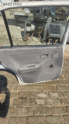 OPEL KADET SOL ARKA KAPI ÇIKMA
