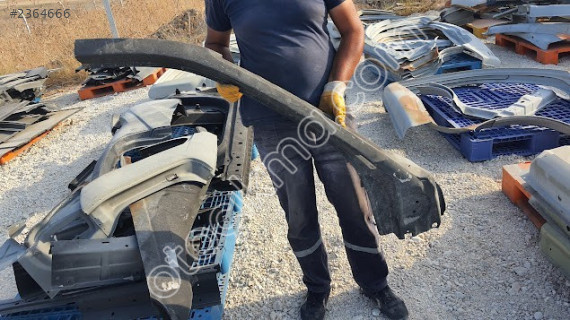 BMW X3 E83 SAĞ ÖN DİREK SACI