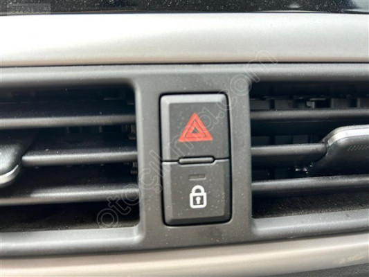 2024 Hyundai İ10 Flaşör Düğmesi