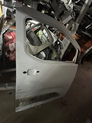 Citroen Berligo sağ ön kapı