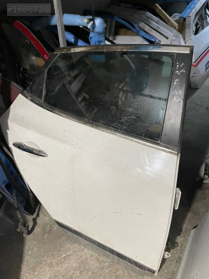 HYUNDAİ X35 SAĞ ARKA KAPI