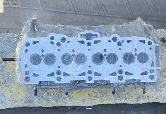 038103373R PASSAT SİLİNDİR KAPAĞI