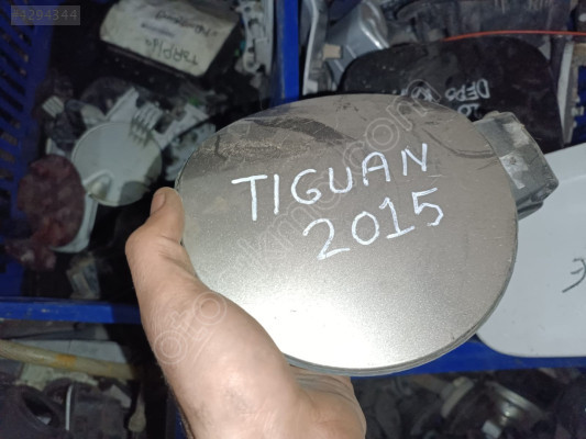 VOLKSWAGEN TİGUAN DEPO KAPAĞI