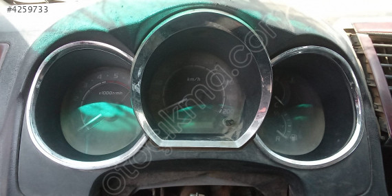 toyota hilux 2008 4x2 gösterge/km saati (son fiyat)