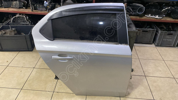 PEUGEOT 301 SAĞ ARKA KAPI