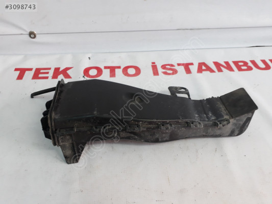 Mercedes C 205 HAVA KANALI SAĞ A2058320284