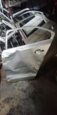 Volkswagen Jetta 2012 sol arka kapı çıkma