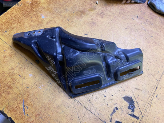 OPEL CORSA F SAĞ ÖN ÇAMURLUK BRAKETİ ÇIKMA 9823212980 CANCAN OPEL