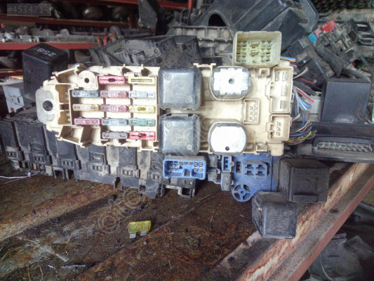 Toyota corona sigorta kutusu