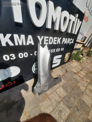 VW GOLF 7 SAĞ ÖN ÇAMURLUK
