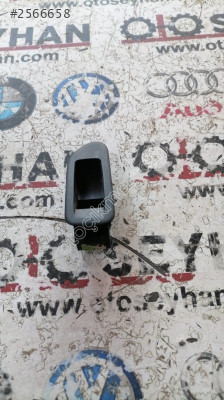 5K4868346 Golf 6 sağ arka kapı cam açma düğmesi çerçevesi