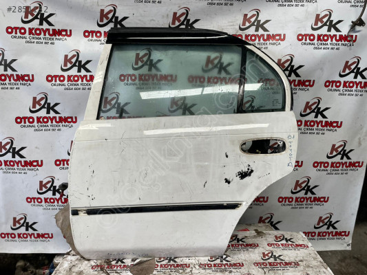 Toyota Corolla efsane kasa 101 sol arka kapı orijinal hatasız