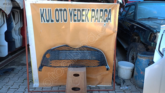 toyota yaris tampon orta ızgara