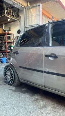 FORD FİESTA 2003-2008 SAĞ ARKA KAPI YİĞİT OTO ANKARA
