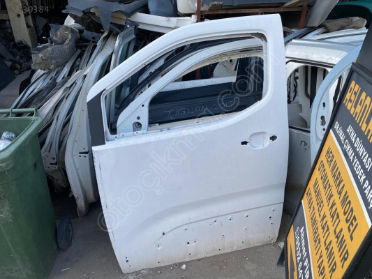 TOYOTA PROACE SOL ÖN KAPI ORJİNAL ÇIKMA TEMİZ