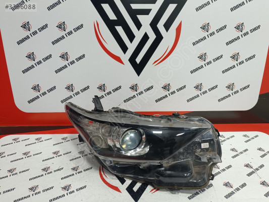 90070909 TOYOTA AURIS SAĞ ÖN FAR