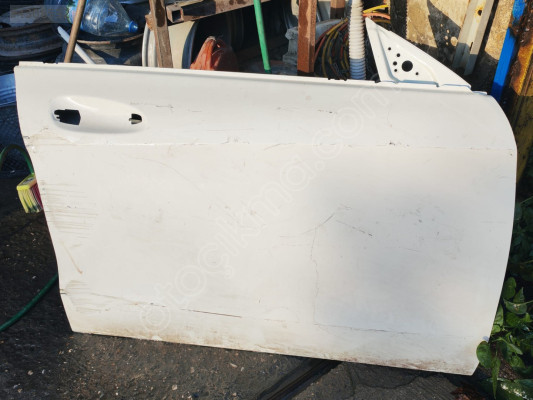 2014 MERCEDES CLA SAĞ ARKA KAPI