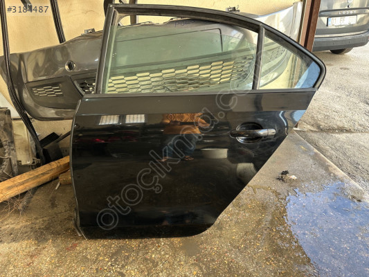 JETTA 2016 SOL ARKA KAPI HATASIZ