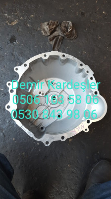 Isuzu Nkr 2.8 Şanzıman Muhafazası