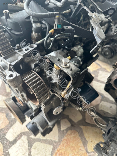 Renault Fluence Çıkma 1.5 Dci 110 Bg Mazot Pompası