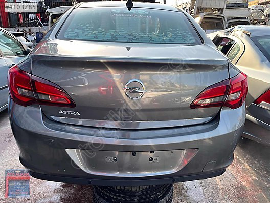 OPEL ASTRA J SEDAN BAGAJ KAPAĞI HATASIZ ORİJİNAL