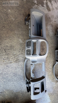 Renault Clio 2 üst göğüs 82 00 107801