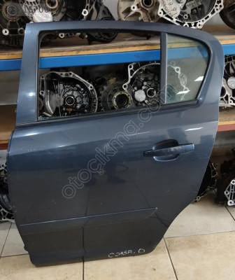 OPEL CORSA D Modeli İçin Çıkma Sol Arka Kapı Parçası