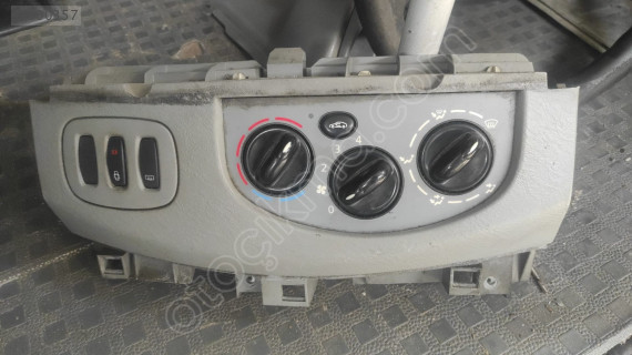 RENAULT TRAFİC 2 KLİMA KONTROL PANELİ CIKMA