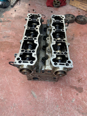 PEUGEOT  307  1.6  16  VALF BENZİNLİ  SİLİNDİR  KAPAĞI