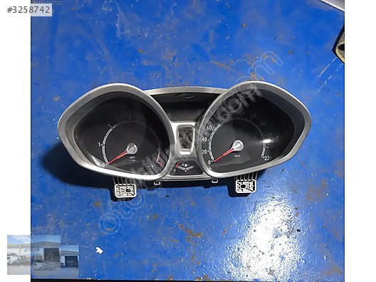 OTO CEMDEN ÇIKMA FORD FİESTA 2012 GÖSTERGE