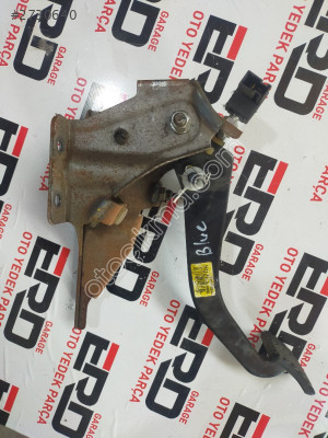 HYUNDAİ ACCENT BLUE DEBRİYAJ PEDALI 32802-1R100