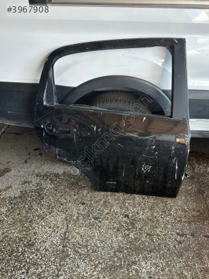 Fiat punto sağ arka kapı döşeme hariç dolu