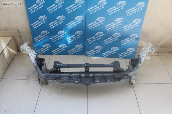 MASERATİ LEVANTE ÖN PANEL