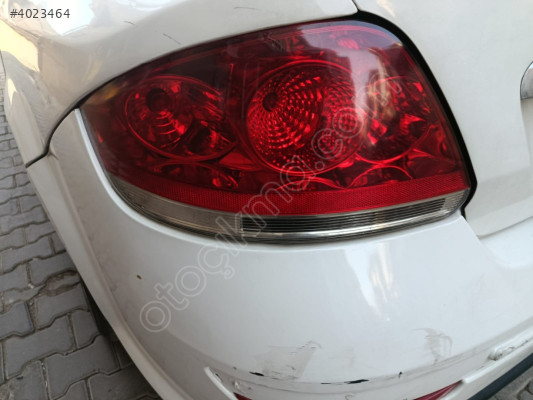 Fiat Linea için Sol Arka Stop - Çıkma Parça