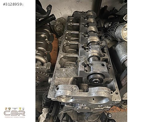 VW TOUAREG 2.5 MOTOR SİLİNDİR KAPAĞI 070103373C