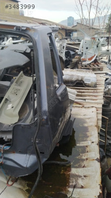 Fiat UNO sol arka çeyrek çamurluk 2000